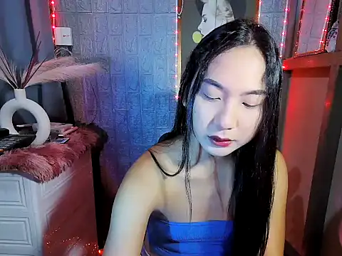 Nathalie Smith19 online show from 25, 4, 2026