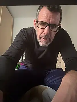 gigolobcn online show from 10, 2, 2026