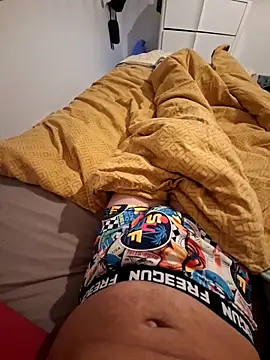 Snapshot of Yoaannn chatting on 12, 10, 2025 Yoaannn online show from 12, 10, 2025