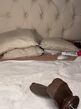 Snapshot of Danicute_ chatting on 24, 10, 2025 Danicute online show from 24, 10, 2025