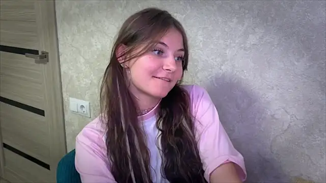 Snapshot of may_rollins chatting on 12, 9, 2025 may rollins online show from 12, 9, 2025