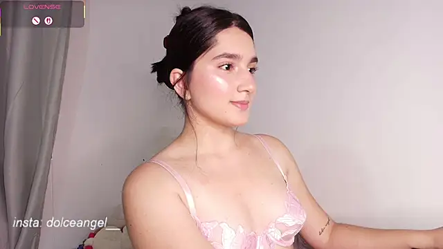 dulceangel   online show from 2, 10, 2025