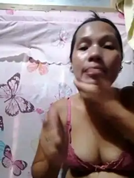 Snapshot of HotNaughtyGirl23 chatting on 29, 11, 2025 HotNaughtyGirl23 online show from 29, 11, 2025