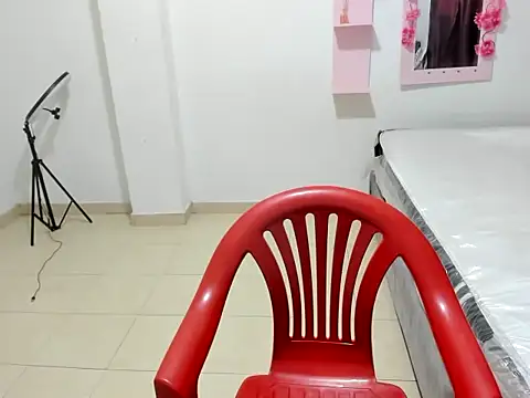 Snapshot of baby_rose03 chatting on 17, 12, 2025 baby rose03 online show from 17, 12, 2025