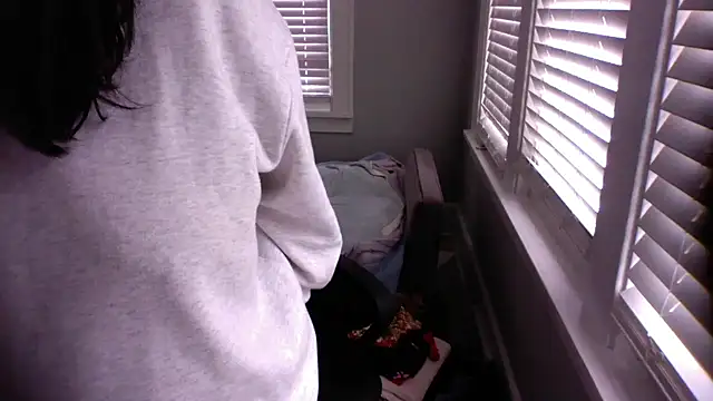 Snapshot of furikitty chatting on 11, 11, 2025 furikitty online show from 11, 11, 2025