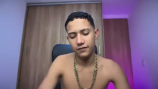 Snapshot of Toy_boy777 chatting on 22, 2, 2026 Toy boy777 online show from 22, 2, 2026