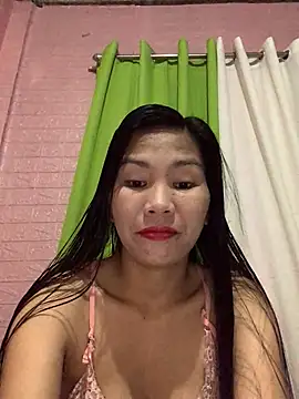 Snapshot of Cleo17 chatting on 28, 4, 2026 Cleo17 online show from 28, 4, 2026