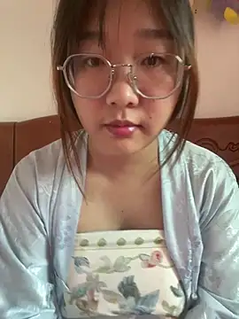 Snapshot of sisi-maiden chatting on 20, 4, 2026 sisi-maiden online show from 20, 4, 2026
