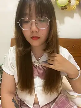 Snapshot of sisi-maiden chatting on 24, 6, 2026 sisi-maiden online show from 24, 6, 2026