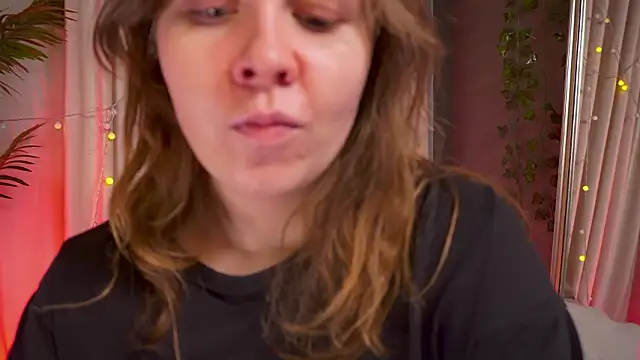 Snapshot of Sense_Of_Rosemary chatting on 15, 2, 2026 Sense Of Rosemary online show from 15, 2, 2026