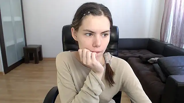 AmelieReve online show from 19, 9, 2025