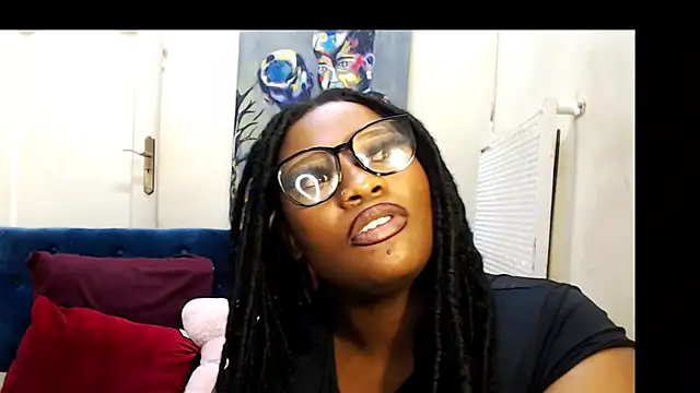 Snapshot of CurvyCocoxxx chatting on 28, 4, 2026 CurvyCocoxxx online show from 28, 4, 2026