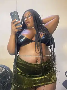 Snapshot of CurvyCocoxxx chatting on 20, 5, 2026 CurvyCocoxxx online show from 20, 5, 2026