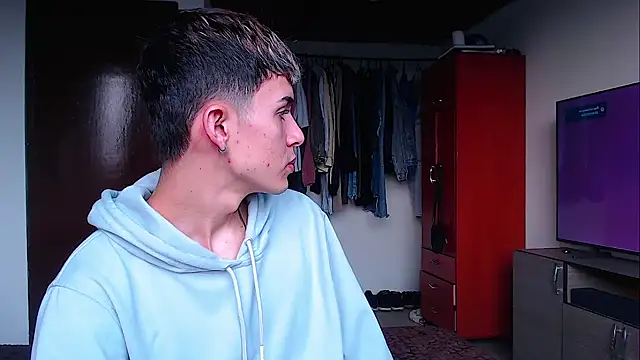 john vichenso online show from 15, 12, 2025