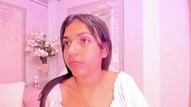 Jessgarcia  online show from 8, 10, 2025