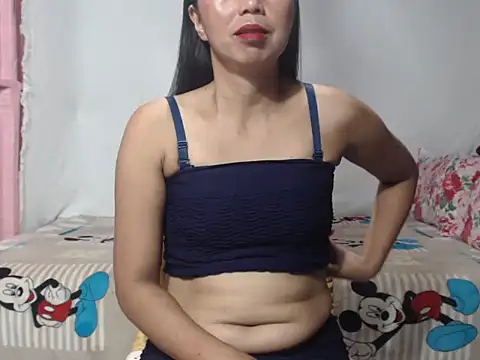 Snapshot of HelenaM chatting on 13, 10, 2025 HelenaM online show from 13, 10, 2025