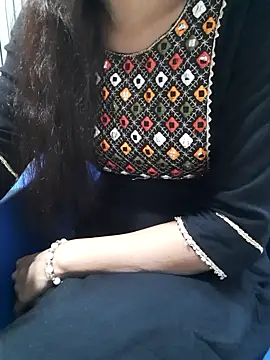 Aarti-kumri online show from 5, 10, 2025