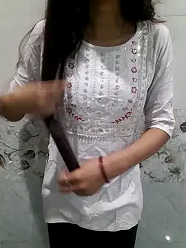 Aarti-kumri online show from 18, 2, 2026