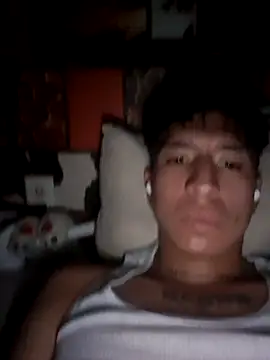 Snapshot of Fvrxxo19cm chatting on 15, 10, 2025 Fvrxxo19cm online show from 15, 10, 2025