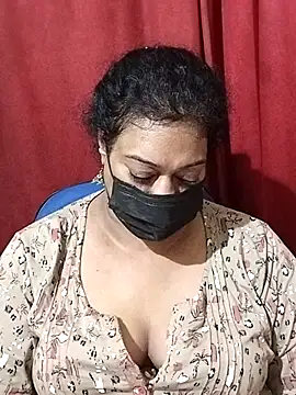 Snapshot of surekha-30 chatting on 23, 5, 2026 surekha-30 online show from 23, 5, 2026