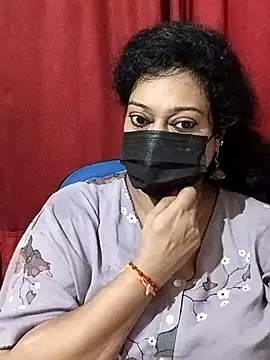 Snapshot of surekha-30 chatting on 25, 5, 2026 surekha-30 online show from 25, 5, 2026