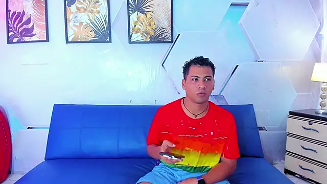 The boys at online show from 22, 9, 2025