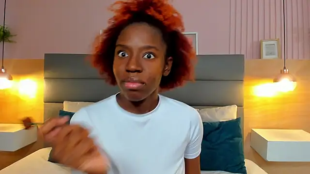  emma willliams  online show from 16, 10, 2025