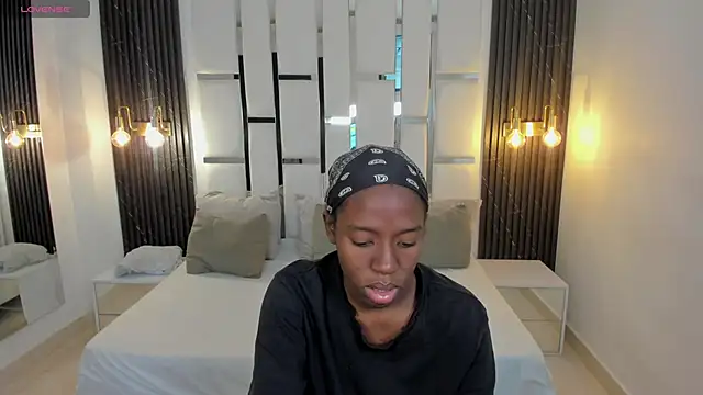  emma willliams  online show from 25, 11, 2025