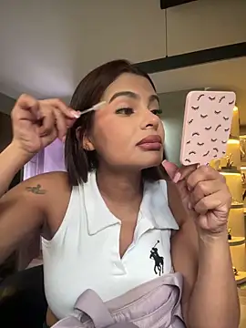 Snapshot of IrinaVelvet chatting on 23, 10, 2025 IrinaVelvet online show from 23, 10, 2025