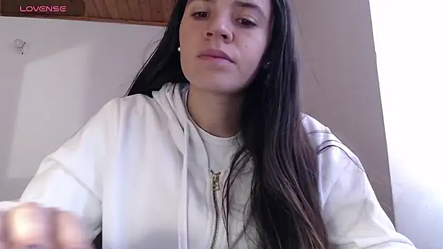 Skylar Serenity online show from 23, 11, 2025