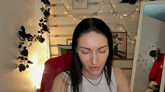 Aurora Loveu online show from 13, 2, 2026