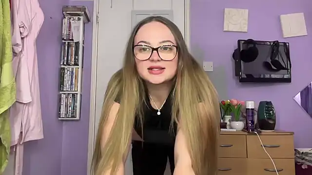 SexySashaxox online show from 28, 2, 2026