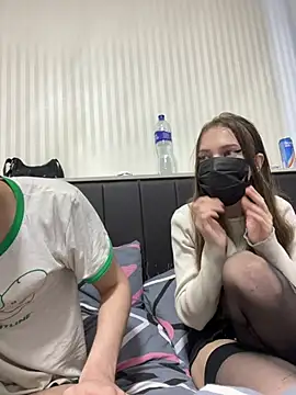 Snapshot of lovburger chatting on 25, 4, 2026 lovburger online show from 25, 4, 2026