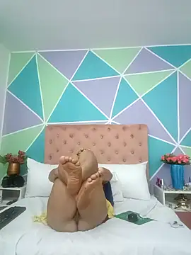 Morenaza6420 online show from 14, 11, 2025