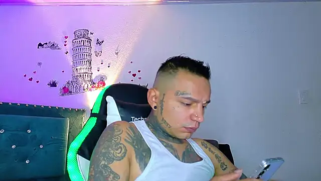 AnniexMichaelLive online show from 5, 5, 2026