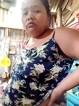 Snapshot of hot_mom13 chatting on 27, 9, 2025 hot mom13 online show from 27, 9, 2025