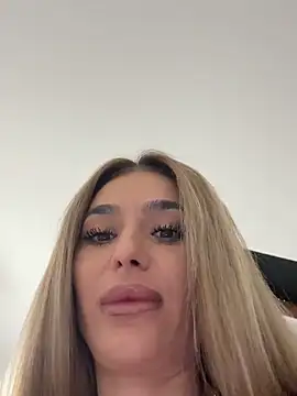 KaseyQuinn  online show from 27, 10, 2025