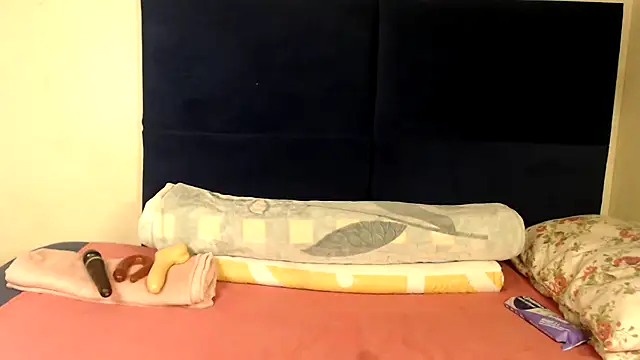 Snapshot of Sexy-Momo chatting on 6, 10, 2025 Sexy-Momo online show from 6, 10, 2025