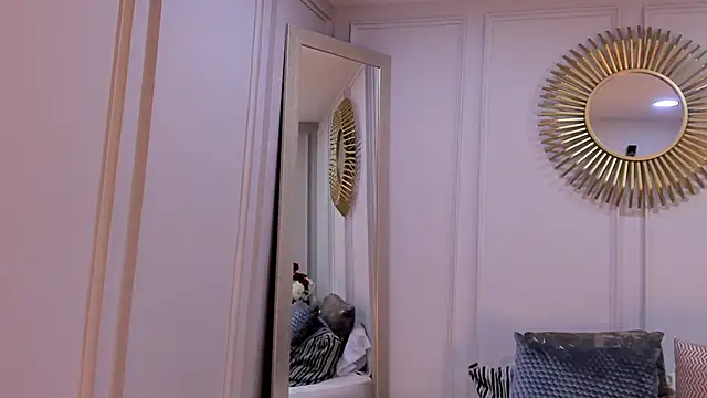 CharlotteBrownn  online show from 18, 3, 2026