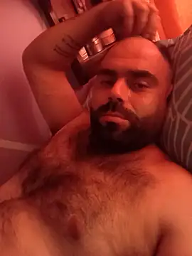 Snapshot of body02081 chatting on 25, 6, 2026 body02081 online show from 25, 6, 2026