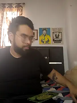 Snapshot of Asdfg0001 chatting on 6, 11, 2025 Asdfg0001 online show from 6, 11, 2025