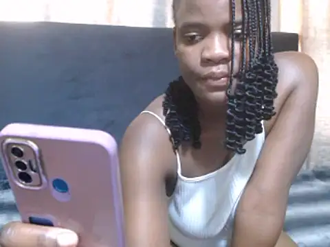 Snapshot of SweetTitties21 chatting on 29, 9, 2025 SweetTitties21 online show from 29, 9, 2025
