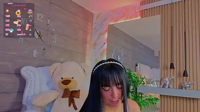 MeganAdamms online show from 30, 11, 2025