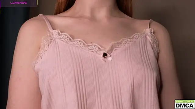 KattikissWiu online show from 4, 4, 2026