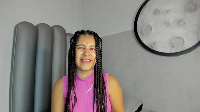 Lucy-23 online show from 25, 4, 2026