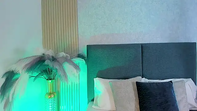 Snapshot of Laura_Ivy chatting on 21, 2, 2026 Laura Ivy online show from 21, 2, 2026