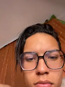 Snapshot of diegoand0911 chatting on 19, 4, 2026 diegoand0911 online show from 19, 4, 2026