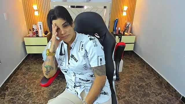 KAROLLJONES1 online show from 14, 1, 2026