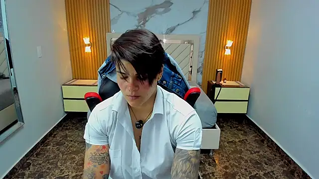 Snapshot of KAROLLJONES1 chatting on 3, 3, 2026 KAROLLJONES1 online show from 3, 3, 2026