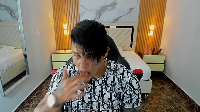 Snapshot of KAROLLJONES1 chatting on 16, 6, 2026 KAROLLJONES1 online show from 16, 6, 2026